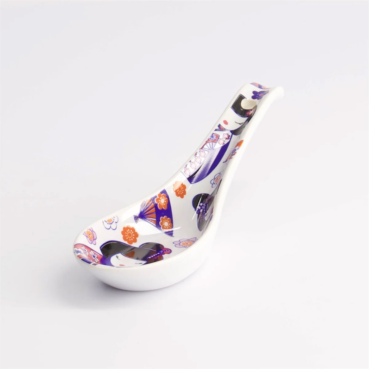 Ramenskje "Kawaii Maiko" - Tokyo design studio