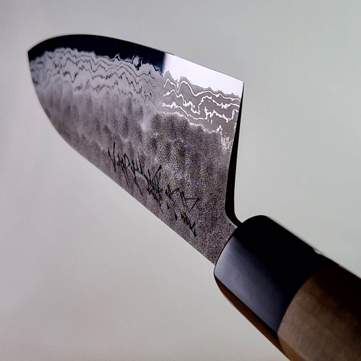 17cm Grønnsakskniv (Santoku), Hamret Aogami - TOJIRO — bilde 5