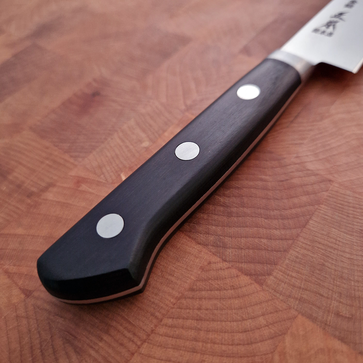 12cm universalkniv, Virgin Carbon, inkl Saya - MASAMOTO — bilde 5