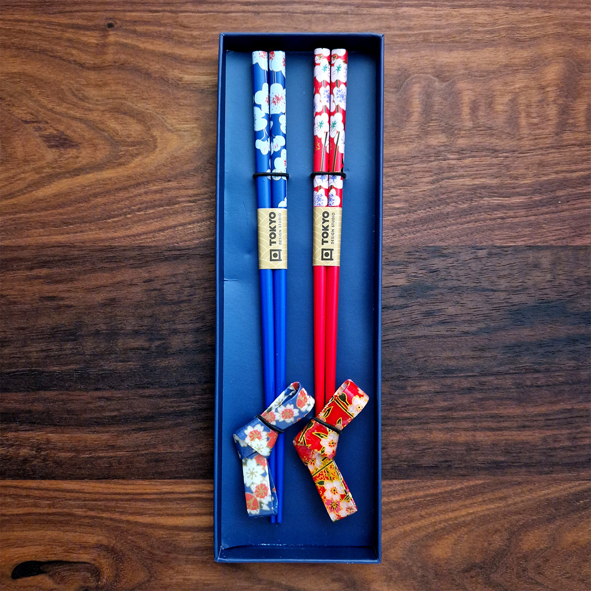 Spisepinner 2 par i gaveeske inkl holder "Washi Bow" - Tokyo design studio — bilde 1