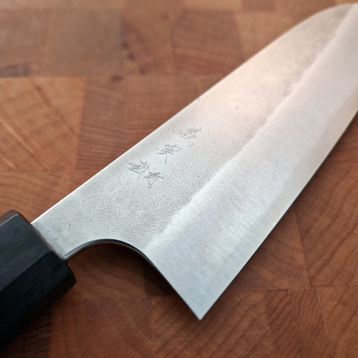 16,5cm Grønnsakskniv (Santoku) Nashiji, Super Aogami - YOSHIMI KATO — bilde 2