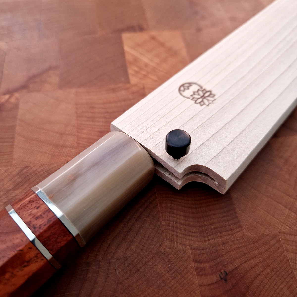 30cm Yanagiba, Mirror Polished, Shirogami II, inkl Saya - SAKAI KIKUMORI — bilde 3
