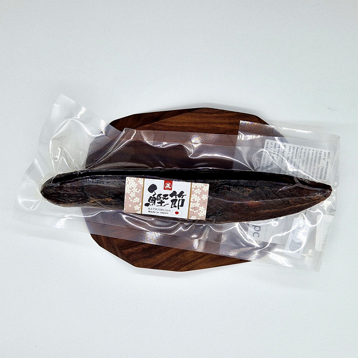 Katsuobushi, dried bonito, 221-260g - Yaizu