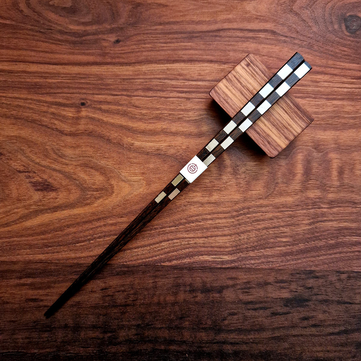 1 par Japanske Spisepinner "Ichimatsu Silver" - KOBE STYLE — bilde 1