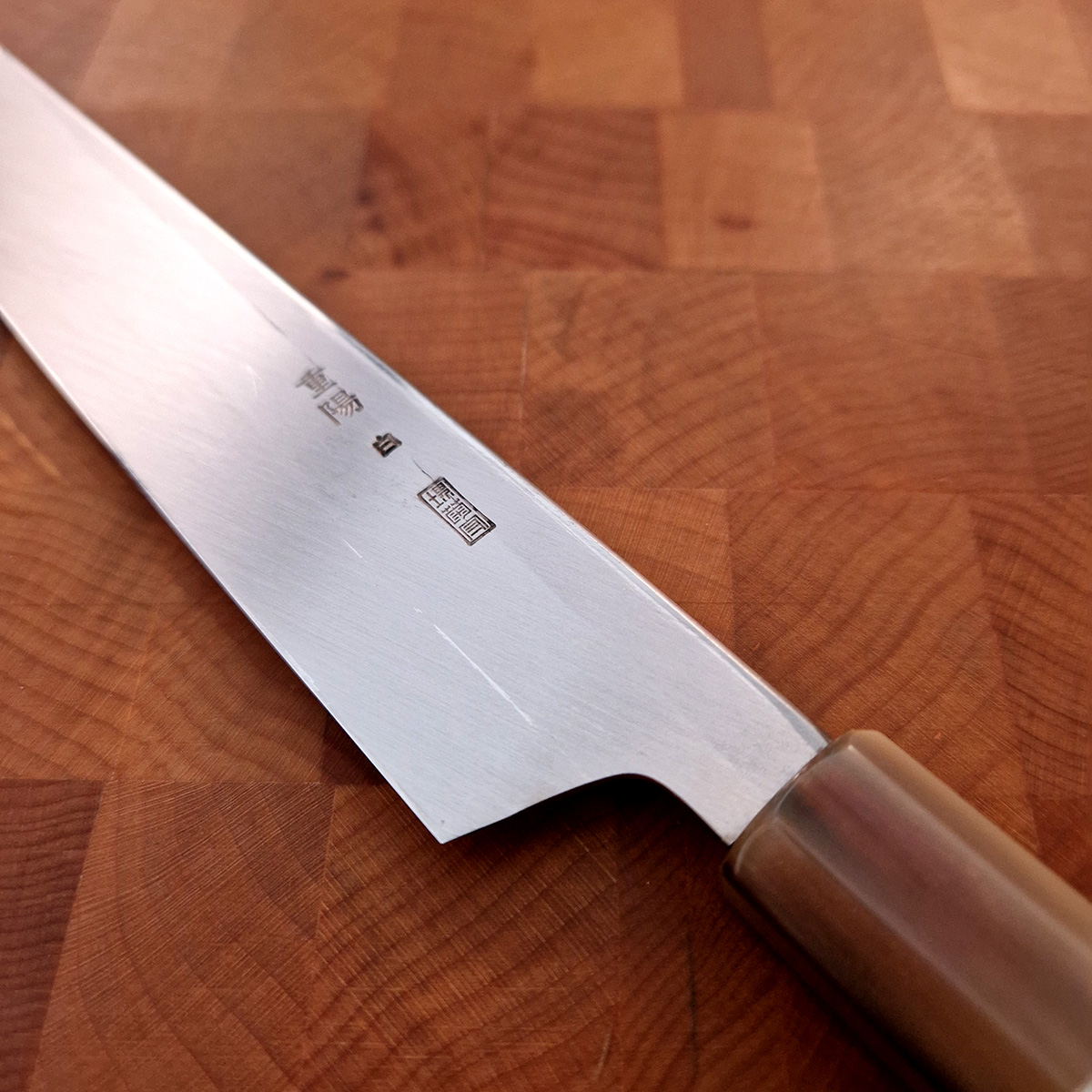 27cm Kiritsuke Yanagiba, Mirror Polished, Shirogami II, inkl Saya - SAKAI KIKUMORI — bilde 9