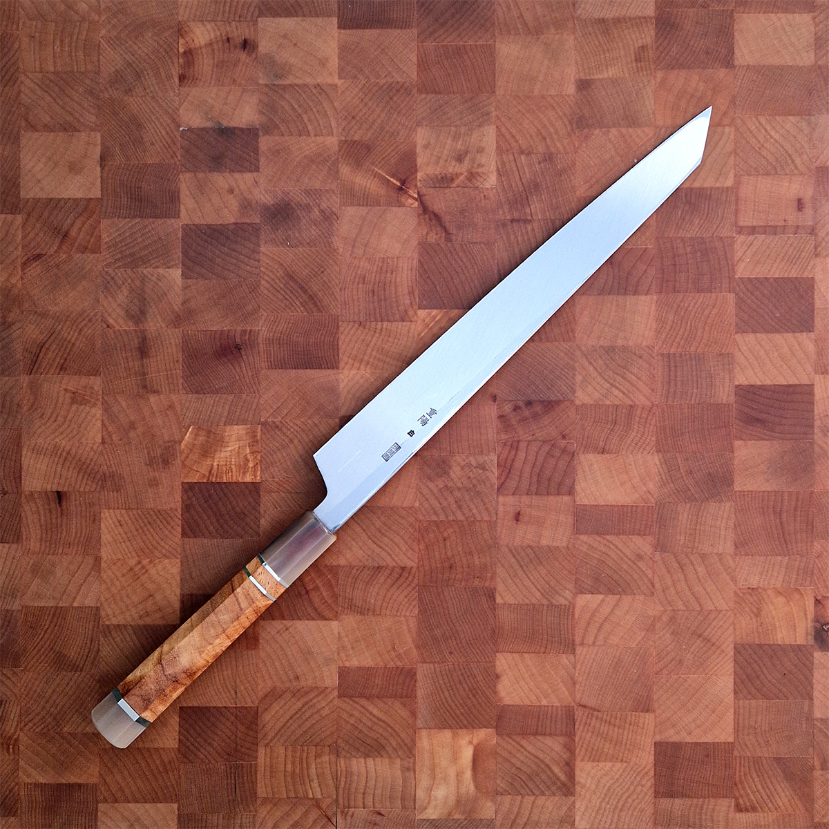 27cm Kiritsuke Yanagiba, Mirror Polished, Shirogami II, inkl Saya - SAKAI KIKUMORI — bilde 7