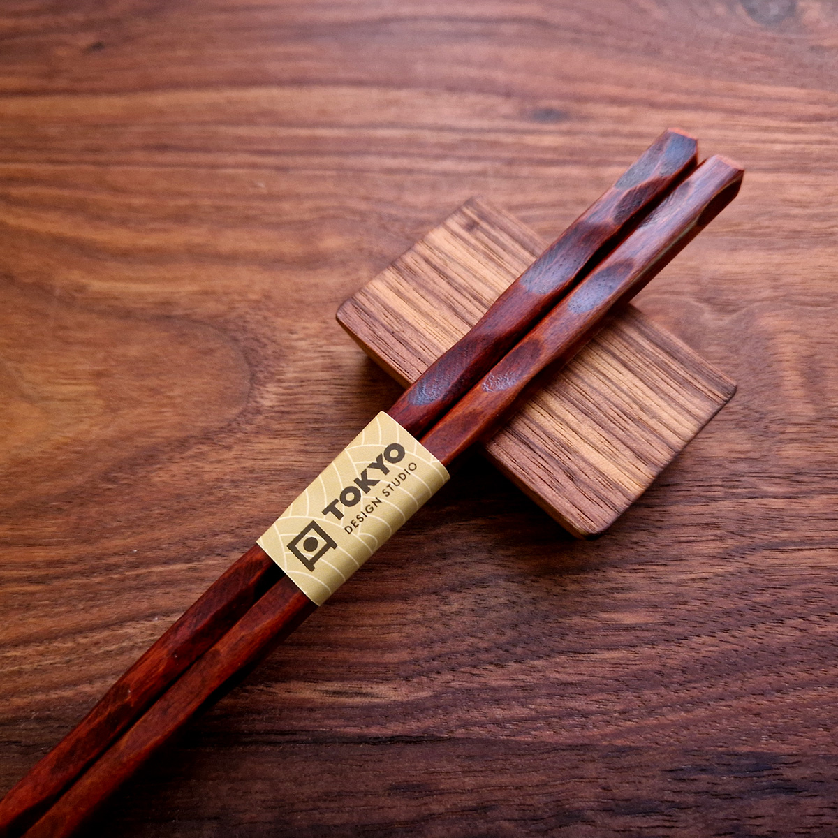 Spisepinner 5 par, Brun "Twist" i Gaveeske- Tokyo design studio — bilde 2