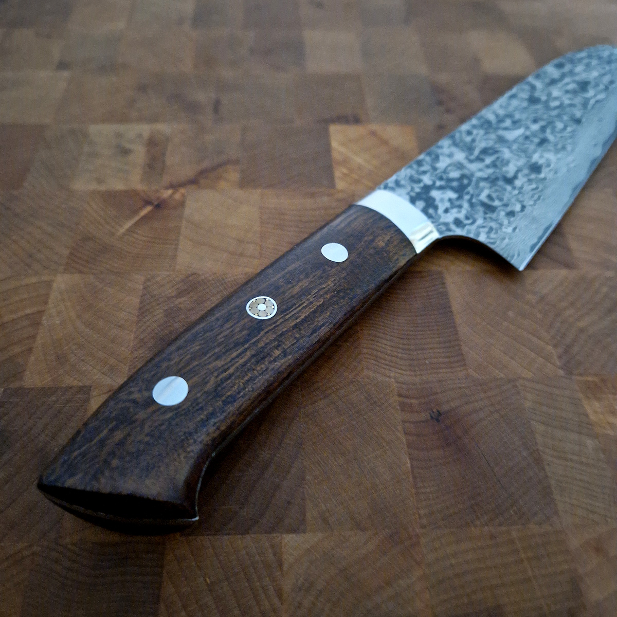 16,5cm Grønnsakskniv (Santoku) "Ironwood" damask, R2 - SAJI — bilde 3