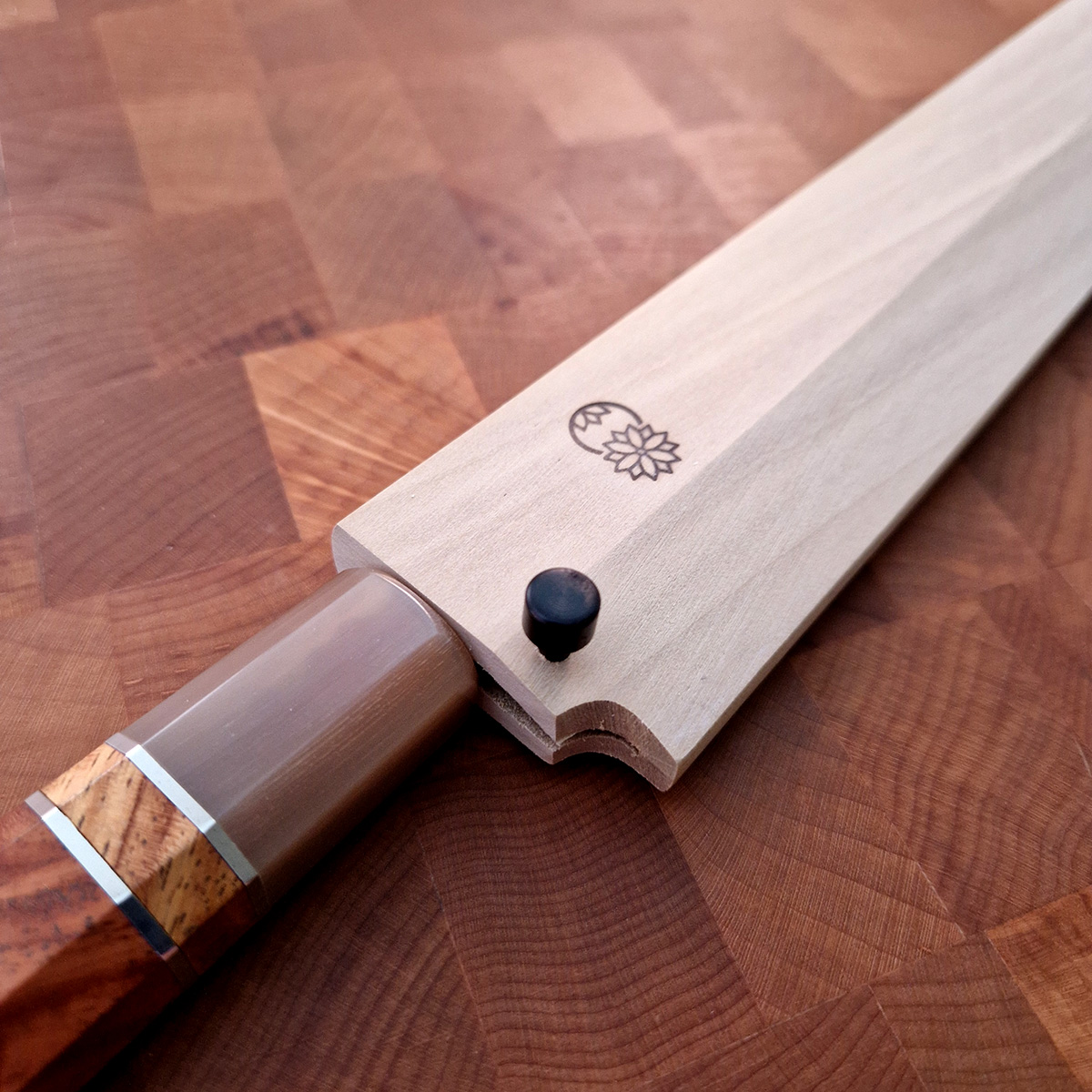 30cm Kiritsuke Yanagiba, Mirror Polished, Shirogami II, inkl Saya - SAKAI KIKUMORI — bilde 8