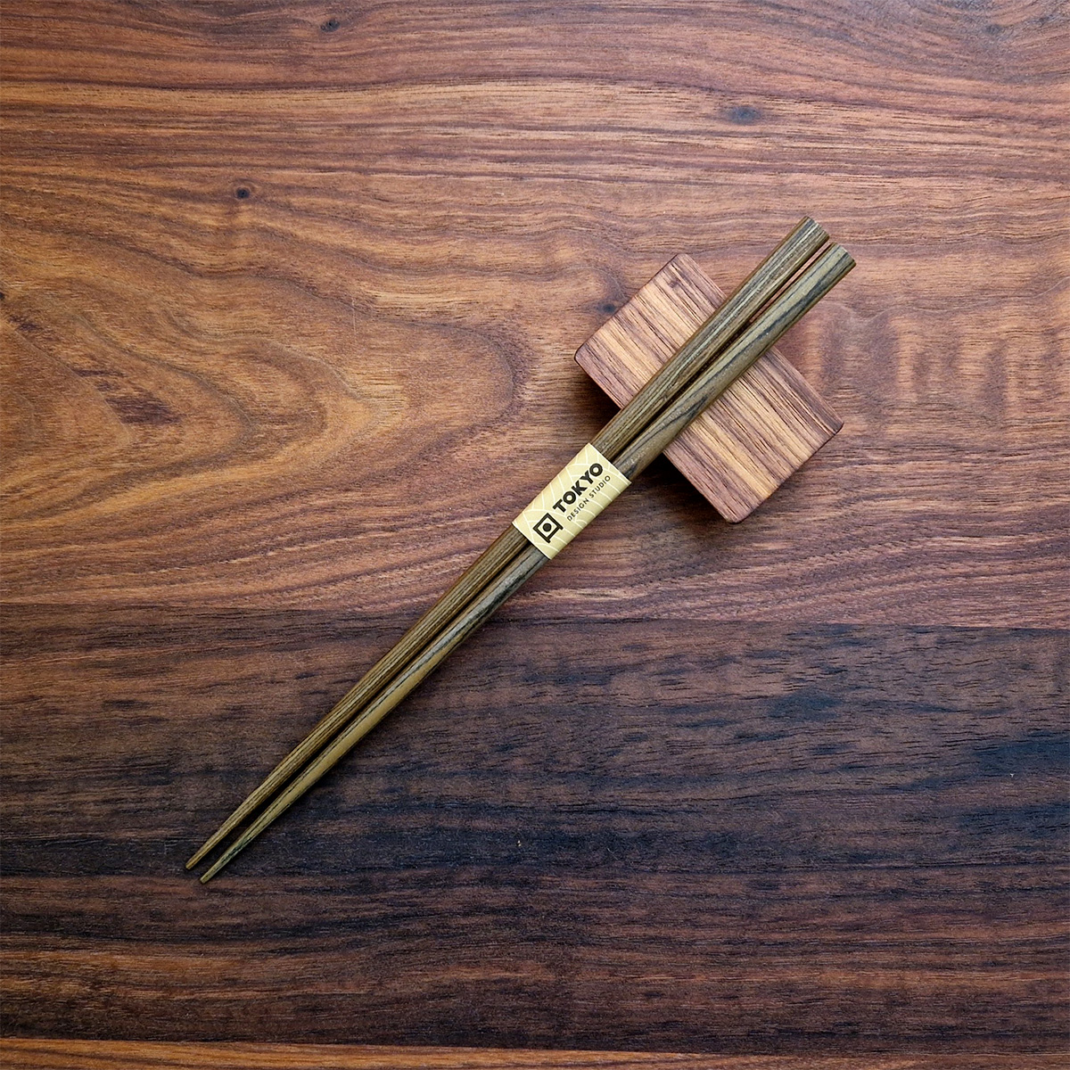 Spisepinner 5 par i gaveeske "Dark Oak" - Tokyo design studio — bilde 1