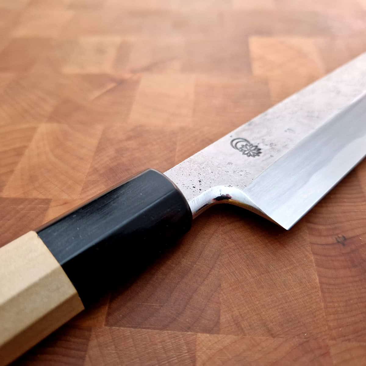 30cm Kiritsuke Yanagiba, Shirogami II, inkl Saya - SAKAI KIKUMORI — bilde 3