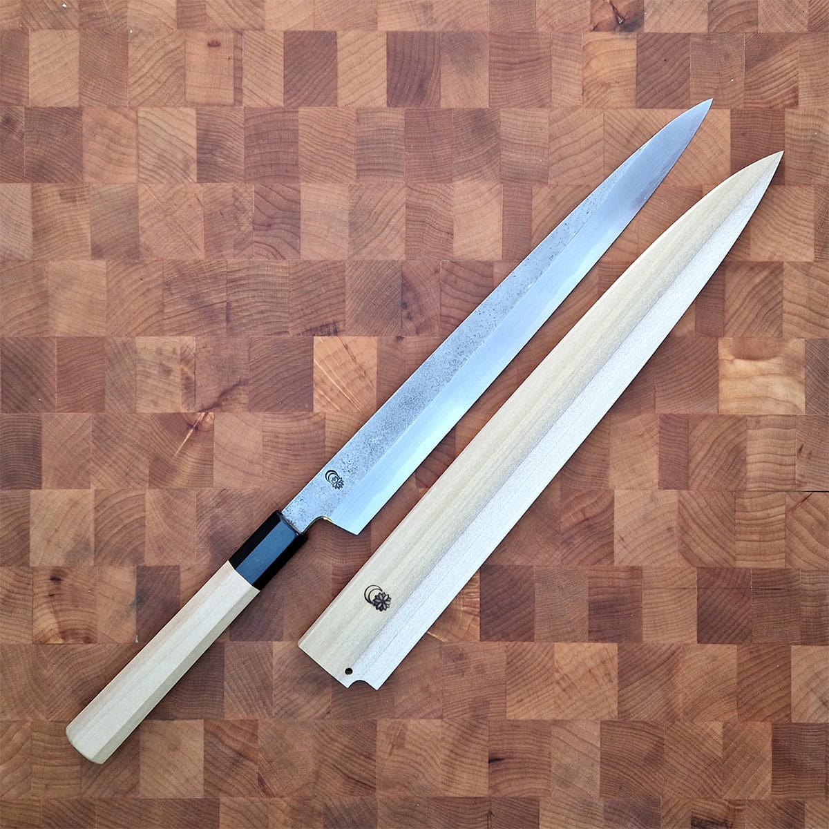 30cm Yanagiba, Shirogami II, inkl Saya - SAKAI KIKUMORI
