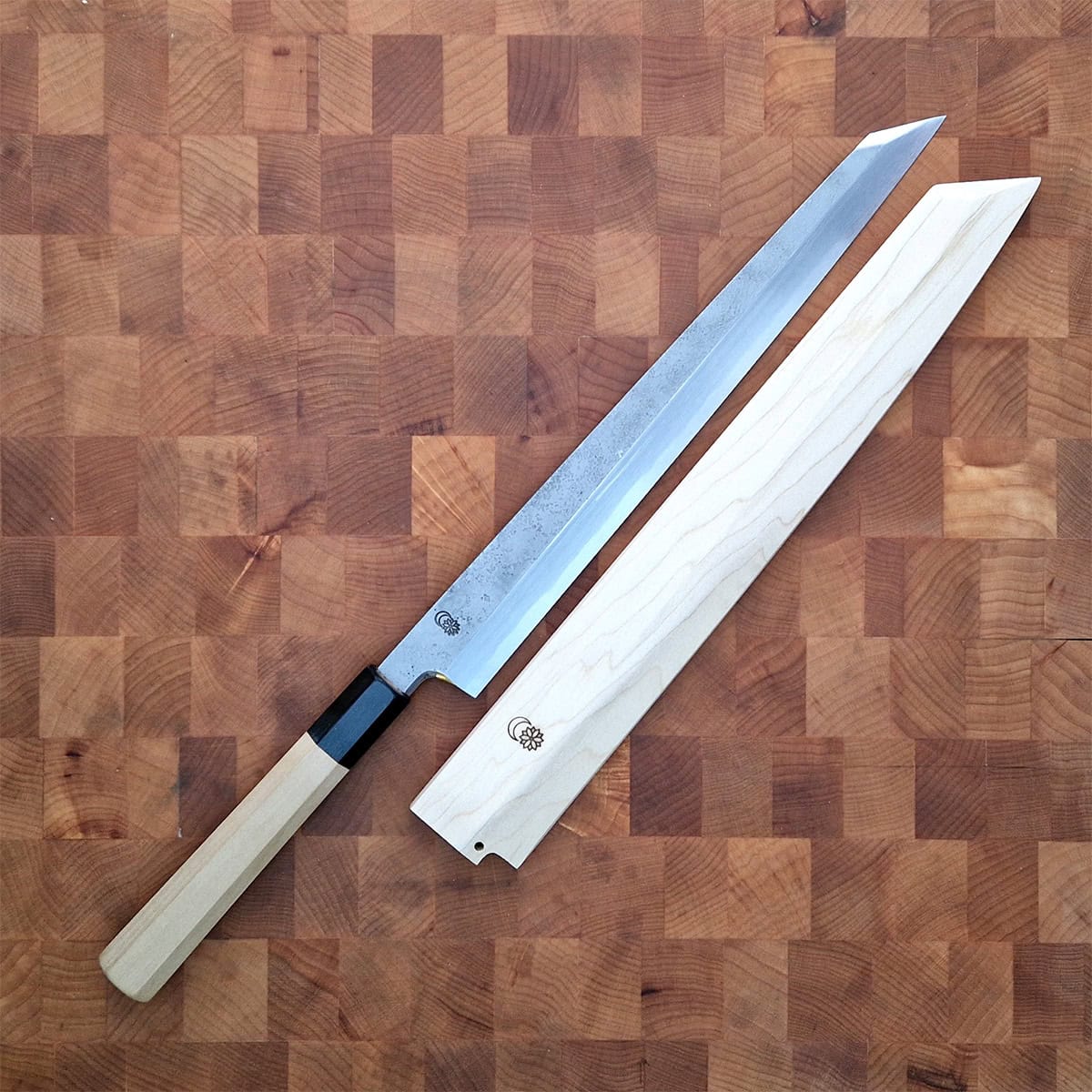 30cm Kiritsuke Yanagiba, Shirogami II, inkl Saya - SAKAI KIKUMORI