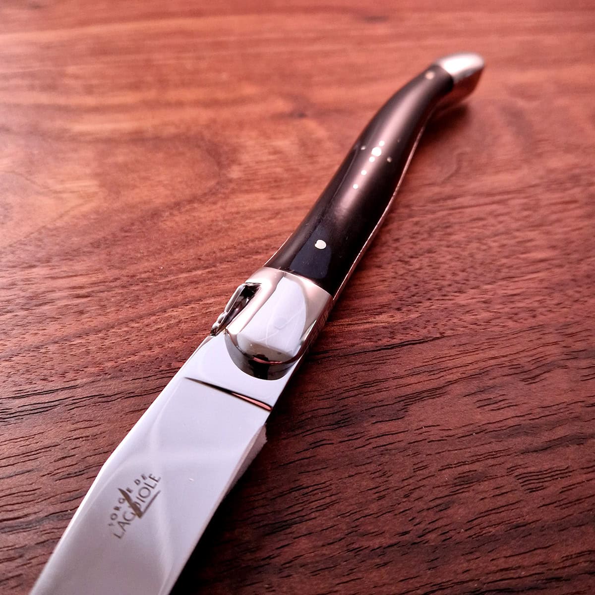 Biffkniver 2. stk sort horn - Forge de Laguiole — bilde 2