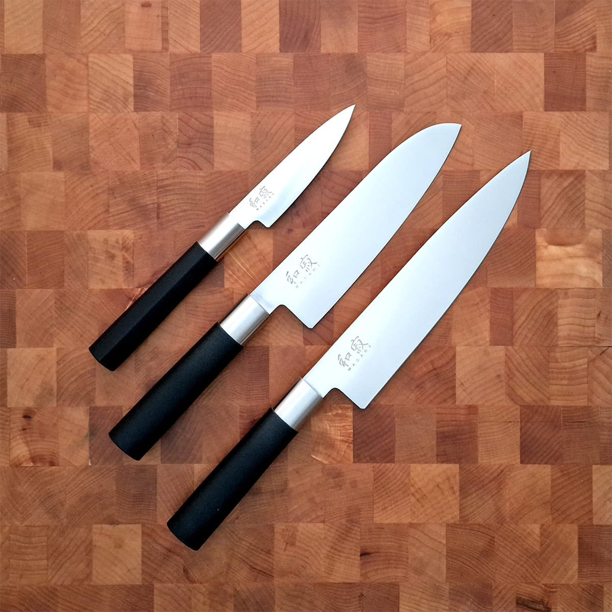 Knivsett m/Santoku - KAI WASABI BLACK