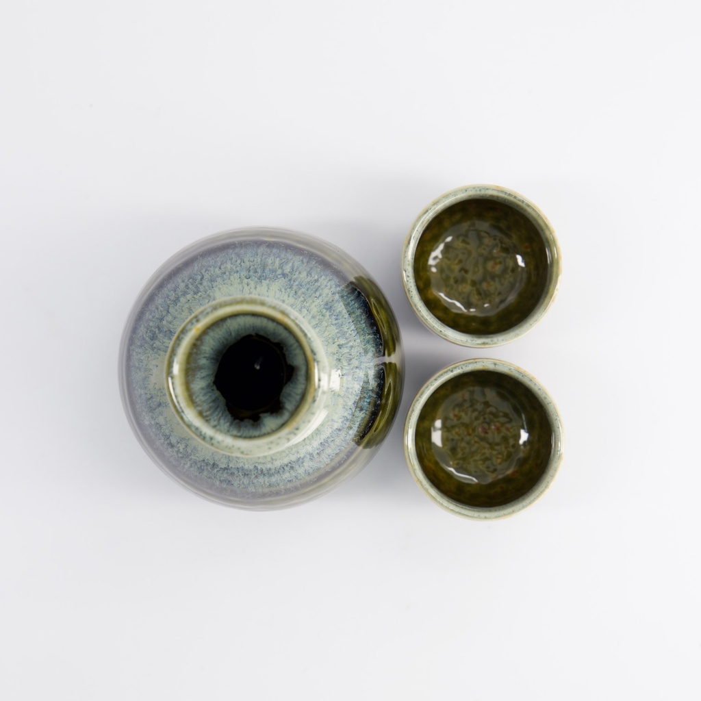 Sake sett, 2 kopper + karaffel - Tokyo design studio — bilde 2