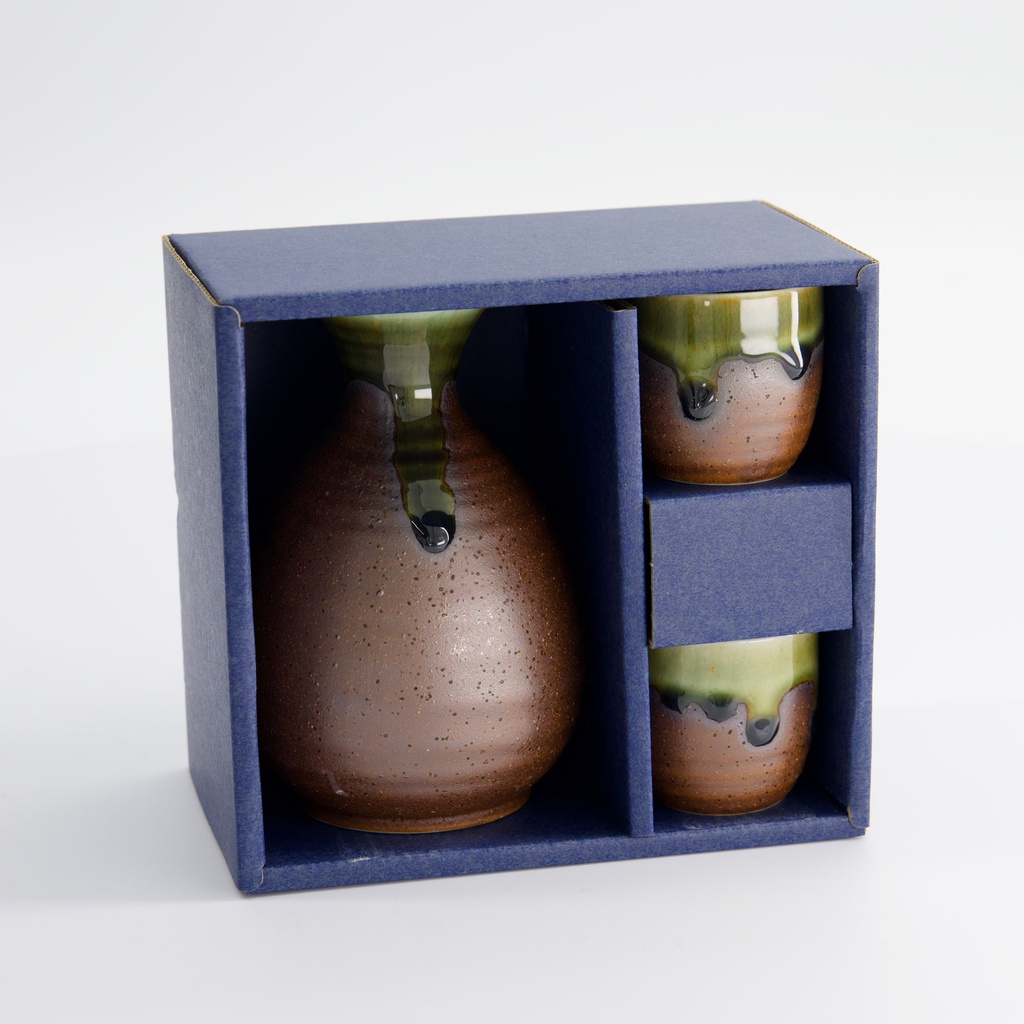 Sake sett, "Iga Oribe" 2 kopper + karaffel – Tokyo design studio — bilde 4