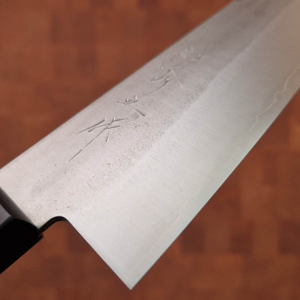 18cm Kokkekniv Nashiji VG10, Sort - TANAKA — bilde 2