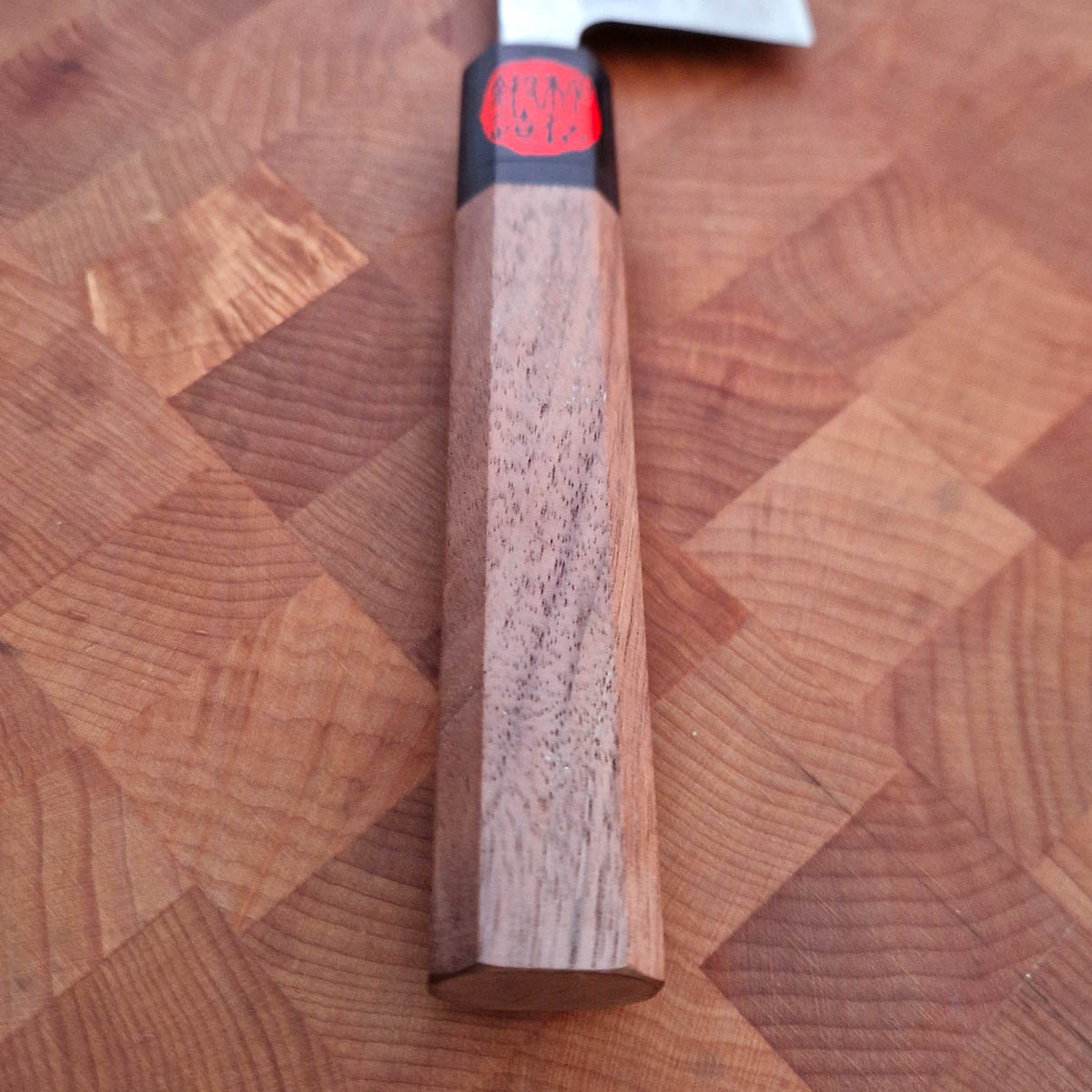 24cm Kokkekniv Nashiji VG10, valnøtt - TANAKA — bilde 3
