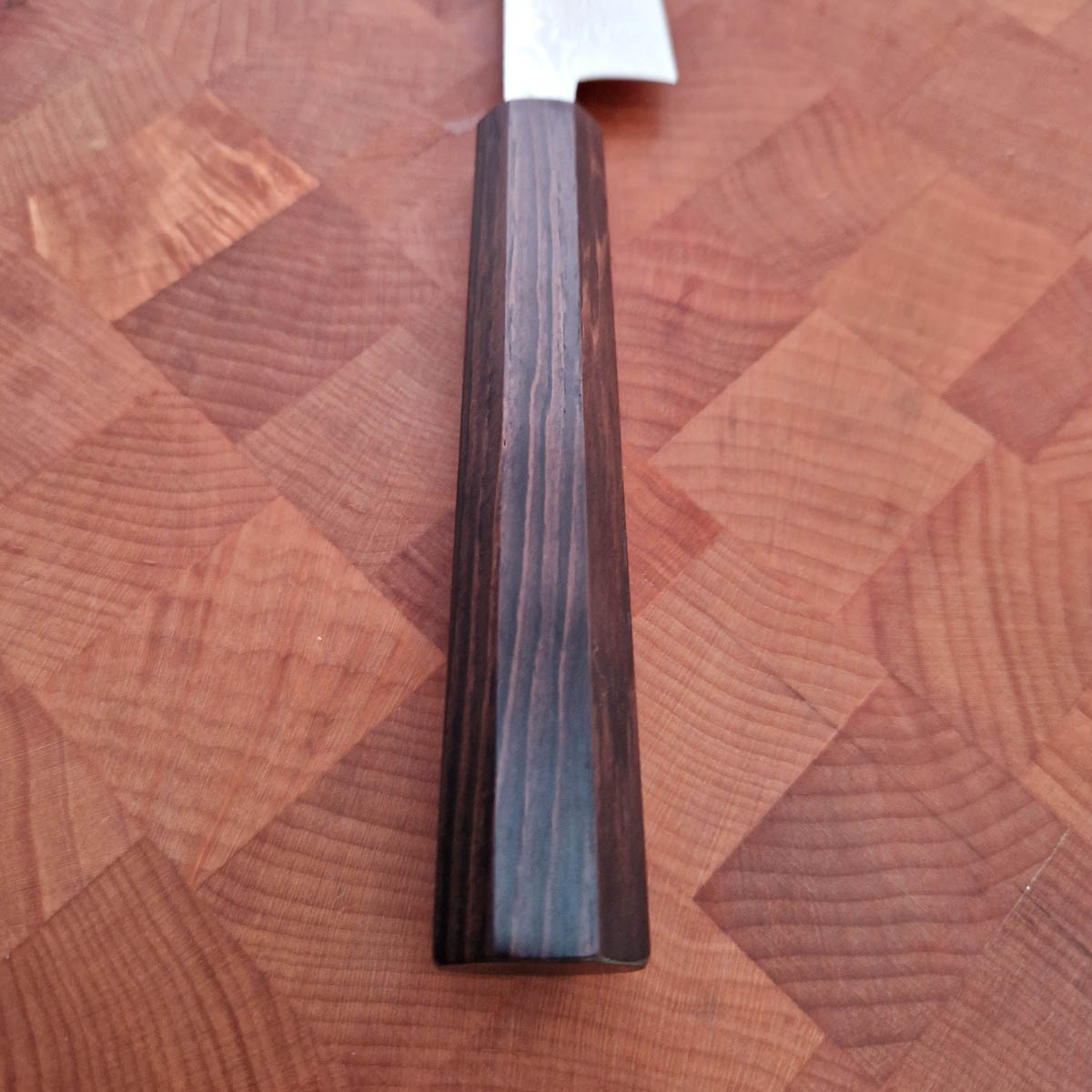 9.5cm Universalkniv, Damask, VG10 - Hatsukokoro — bilde 3