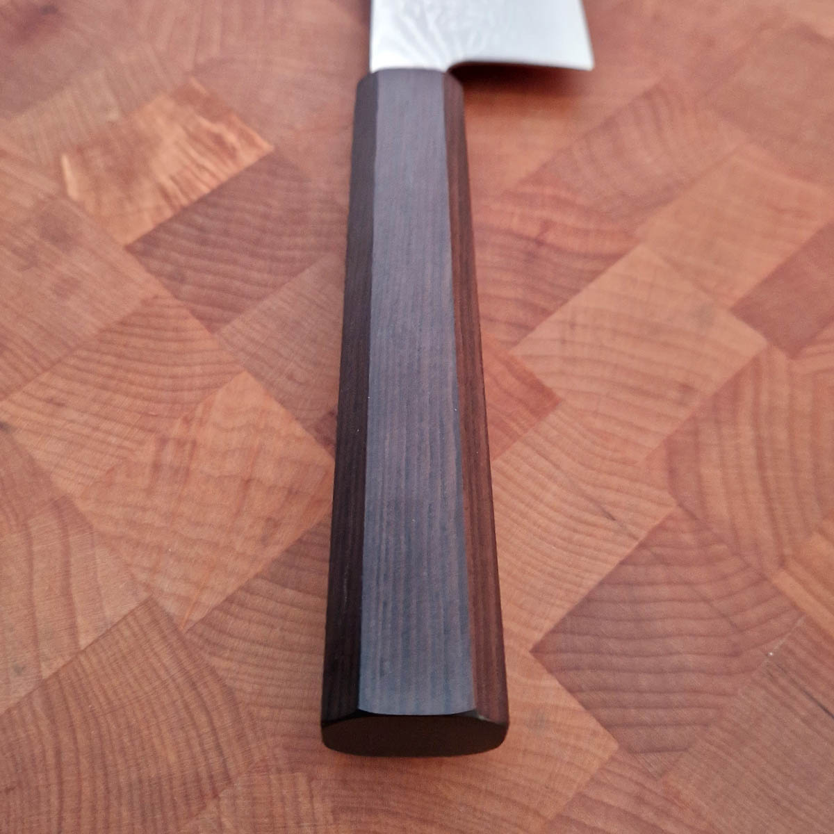 17cm Grønnsakskniv (Santoku), Damask, VG10 - Hatsukokoro — bilde 3