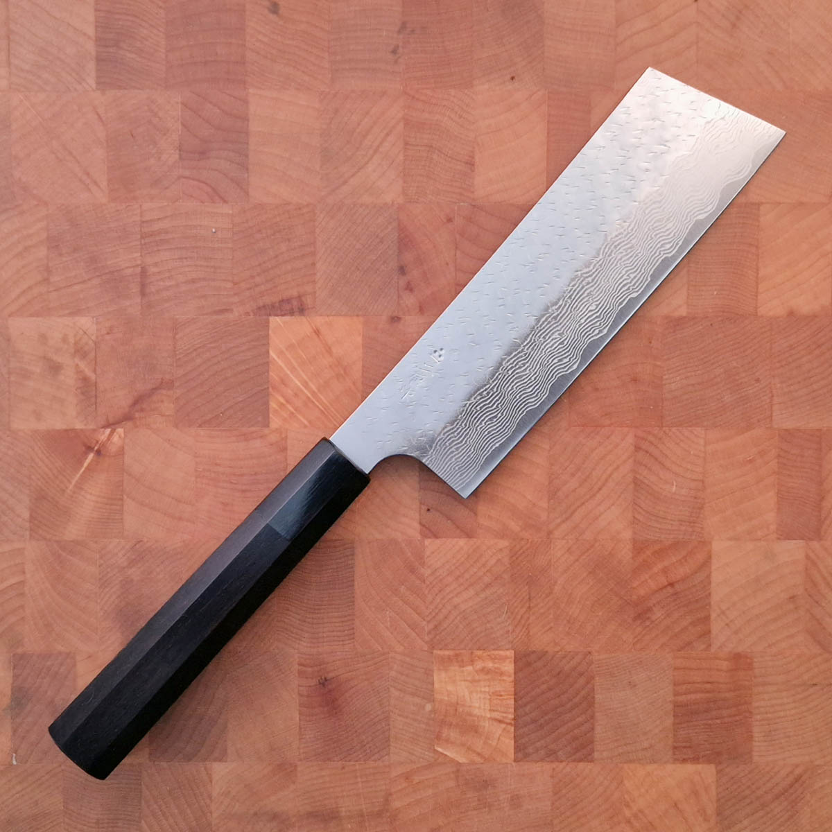 18cm Grønnsakskniv (nakiri), STRIX hamret damask - Nigara Hamono