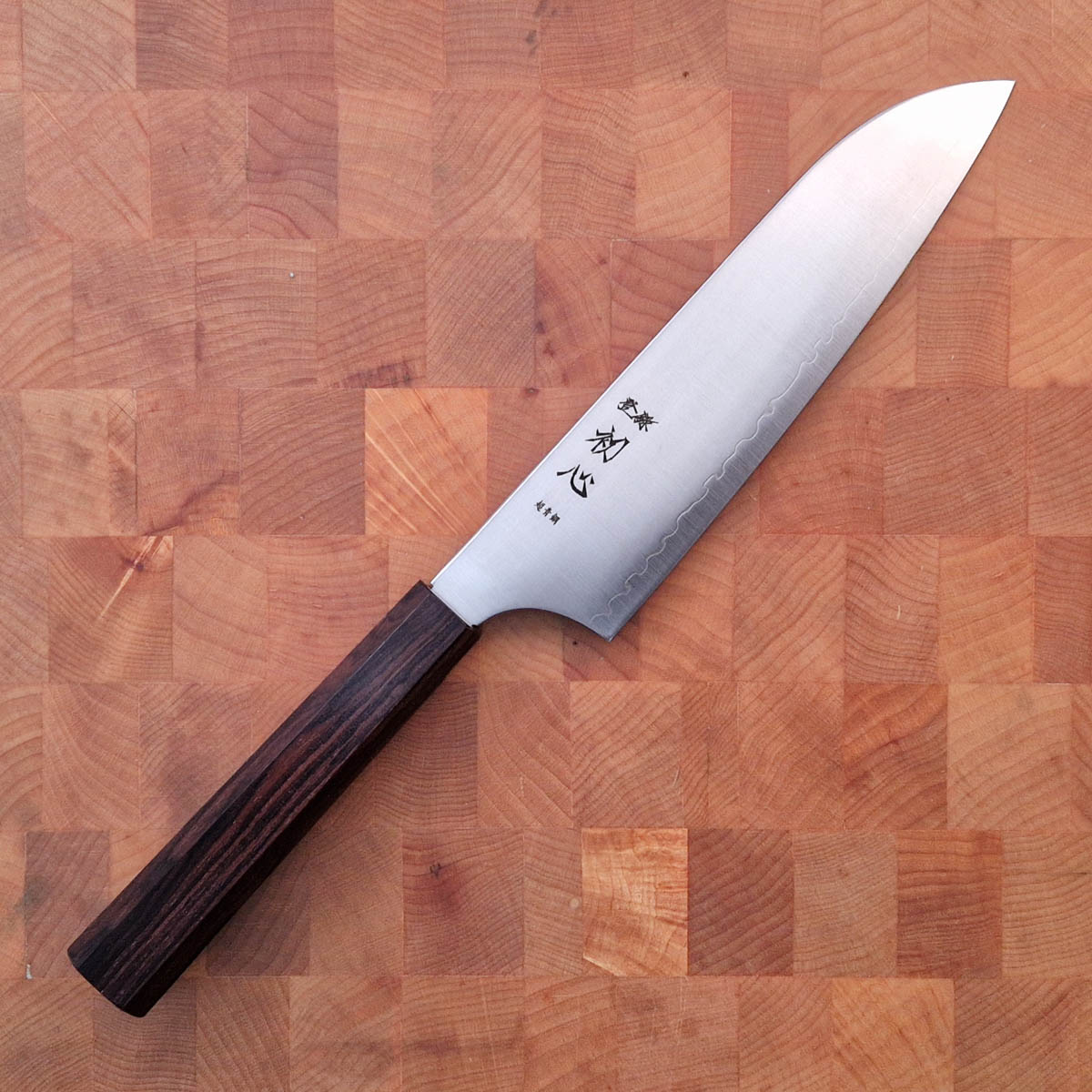 18cm Grønnsakskniv (Santoku), "Hayabusa", Aogami Super - Hatsukokoro