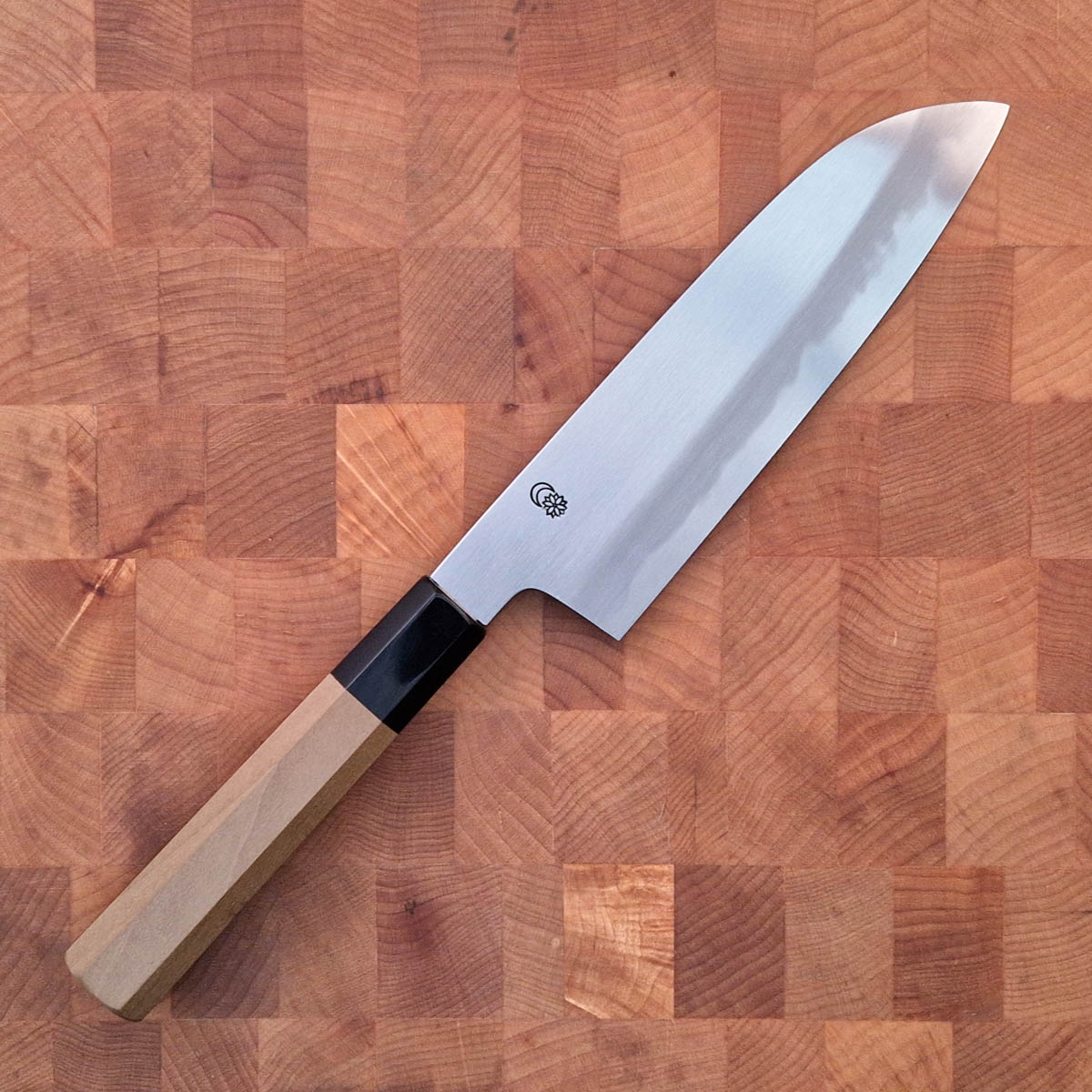 18cm Santoku KIKUZUKI Kasumi, Shirogami II - SAKAI KIKUMORI