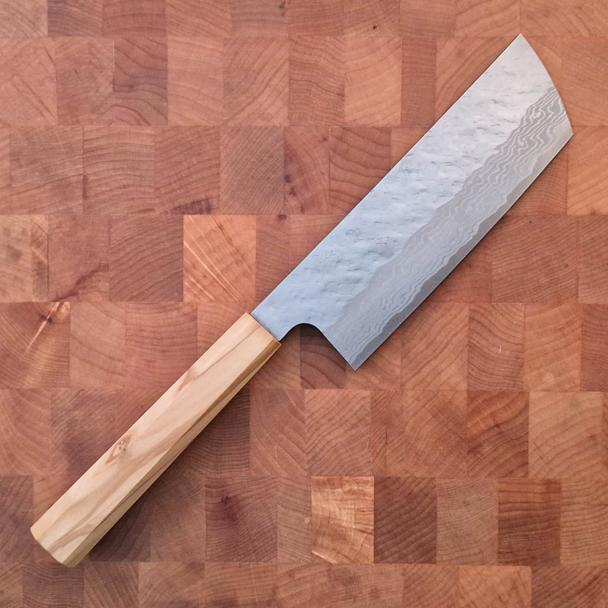 16.5cm Grønnsakskniv (nakri), Vg10 damask/tsuchime - NIGARA HAMONO — bilde 1