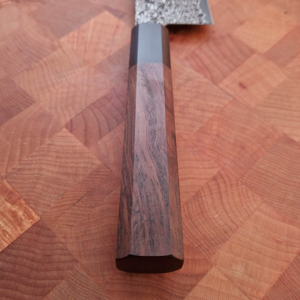 18cm Grønnsakskniv (Santoku), Saihyo - HATSUKOKORO HAMONO — bilde 3