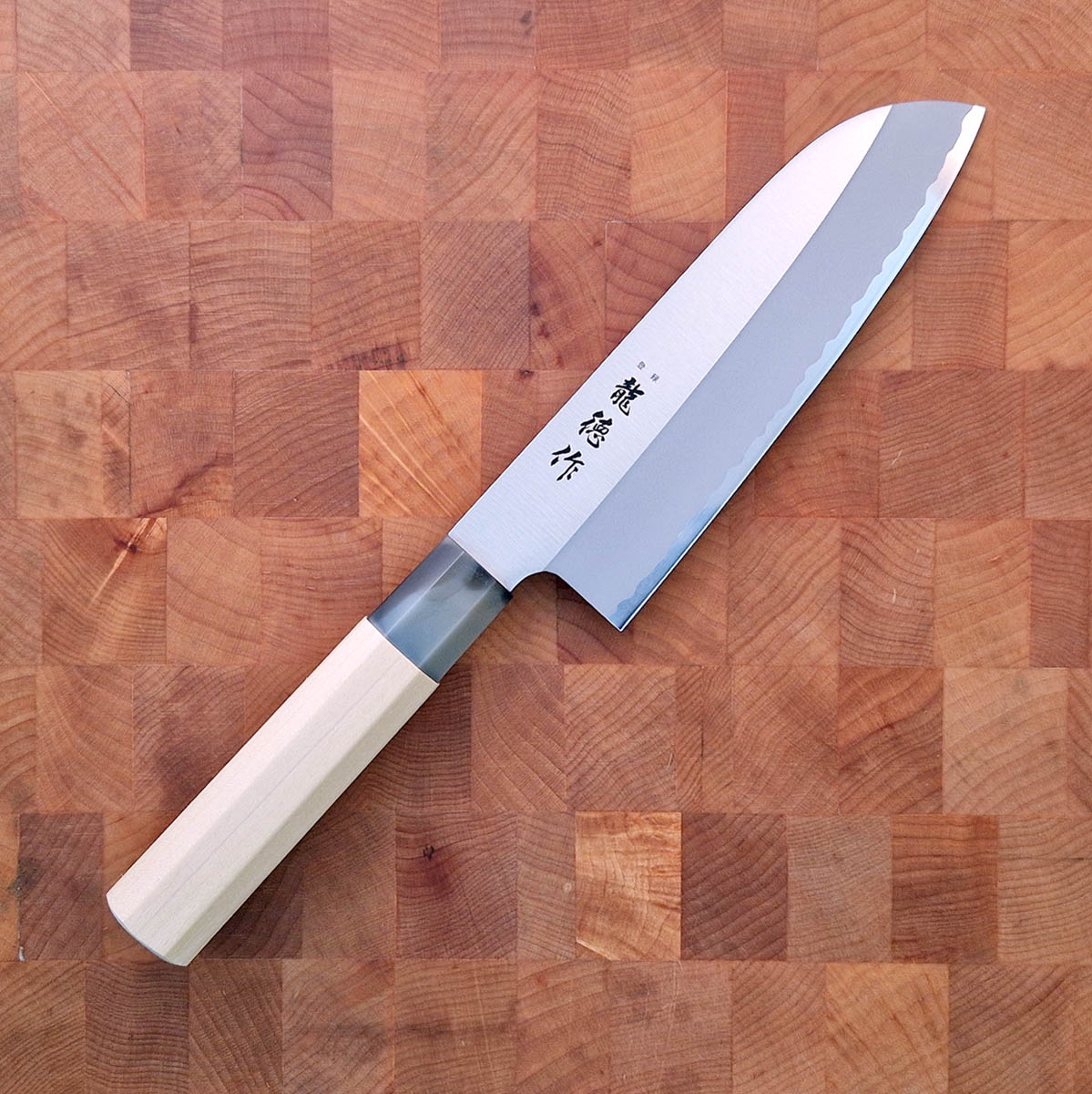 Knivsett Ryutoku, Santoku, Nakri, Deba og Yanagiba - TOJIRO — bilde 7