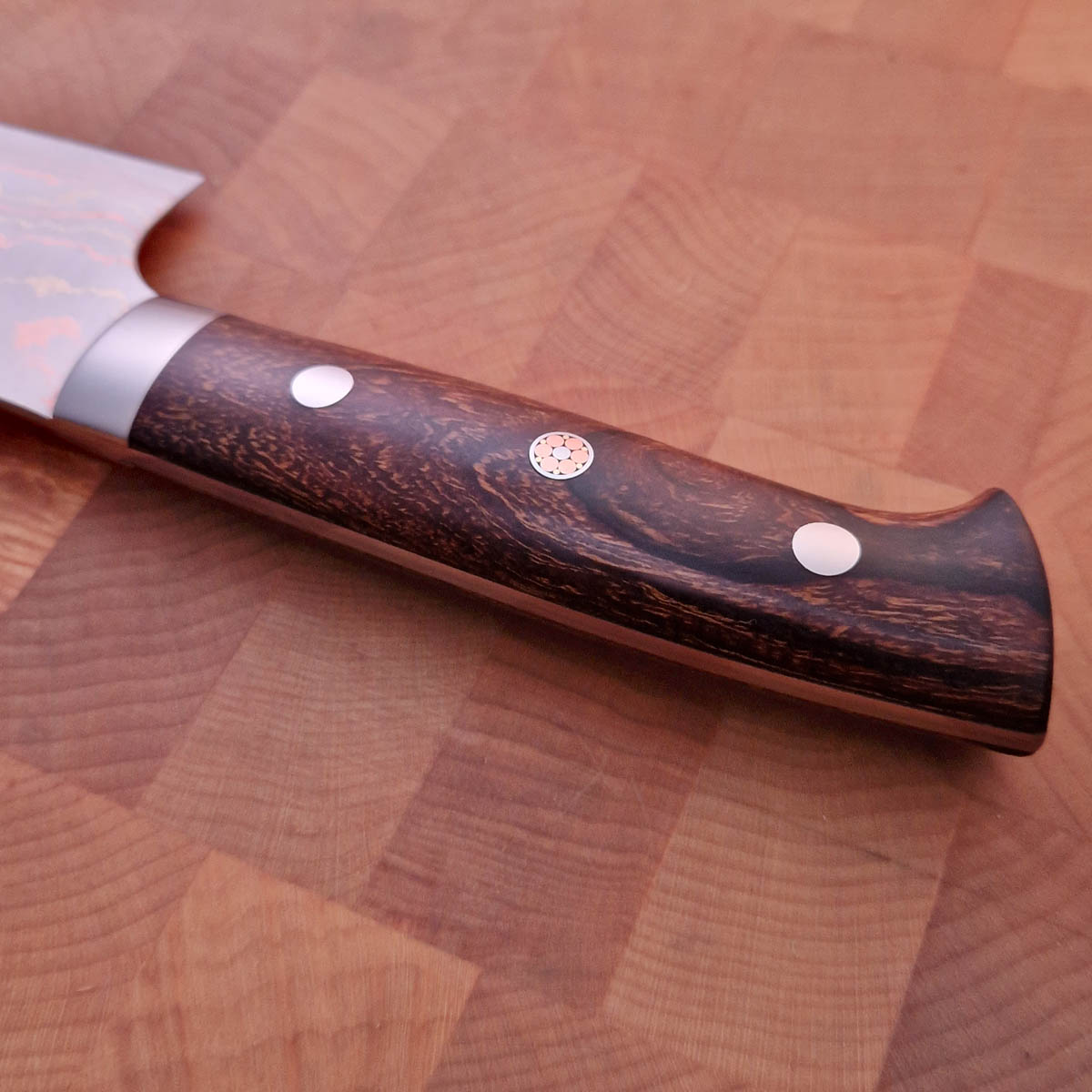 21cm Kokkekniv "Rainbow" damask, AOII - SAJI — bilde 3