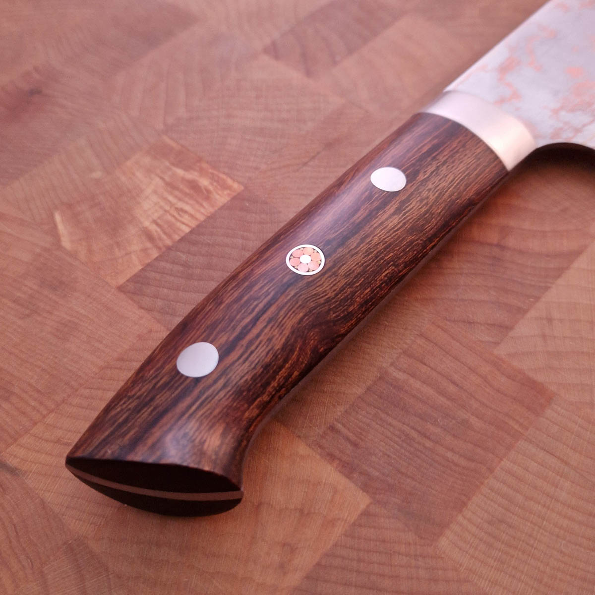 16,5cm Grønnsakskniv (Santoku) "Rainbow" damask, AOII - SAJI — bilde 4