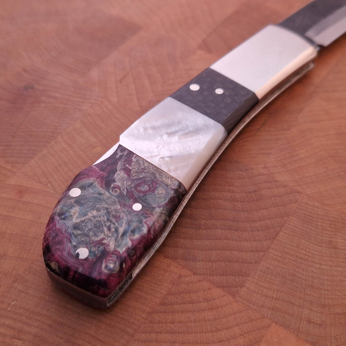 TAKEDA Foldekniv - Box Elder, Pearl Carbon — bilde 4