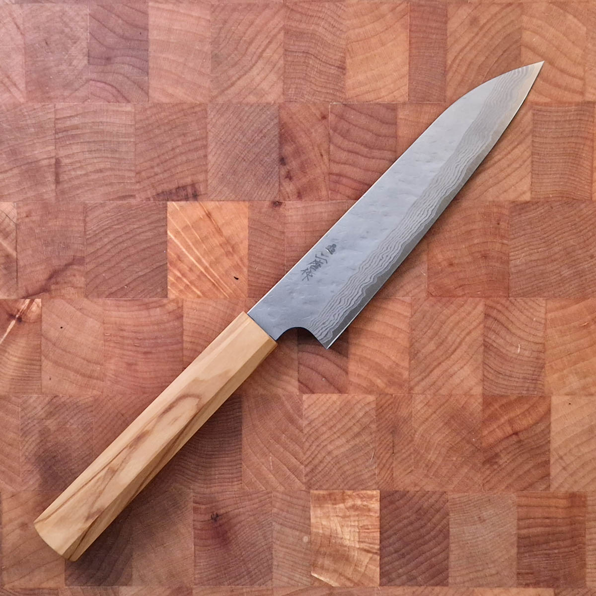 15cm Universalkniv, Vg10 damask/tsuchime - NIGARA HAMONO — bilde 1