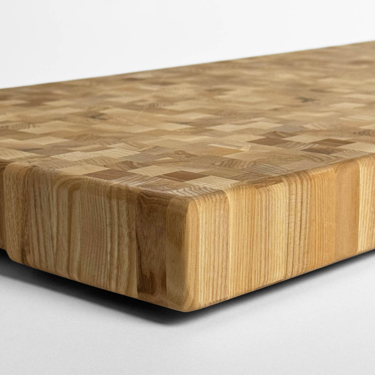 Skjærebrett (70 x 35 x 5cm) - endeved, stående stav, ask — bilde 2