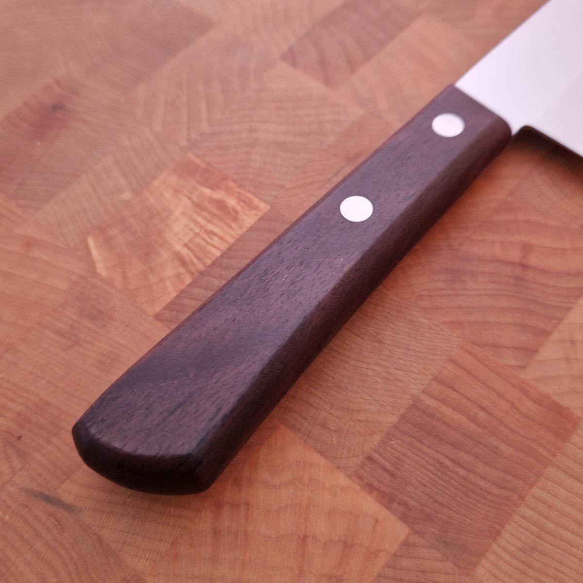 17cm Grønnsakskniv (Santoku), 8A - KANETSUGU — bilde 4