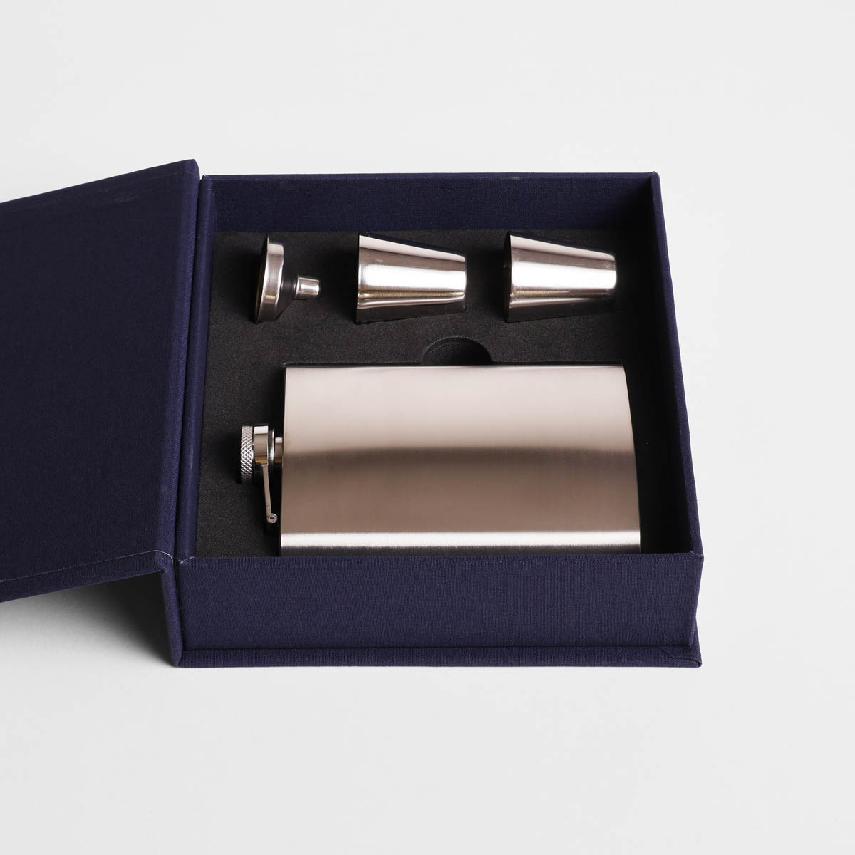 Lommelerke og kopper, i gaveeske - The Essentials — bilde 4