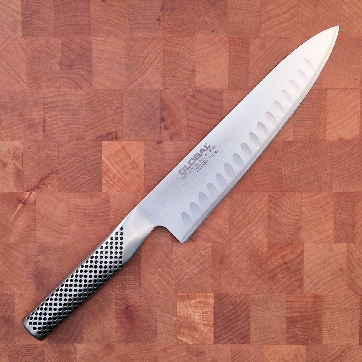 20cm Kokkekniv (gyoto) m/dimpler - GLOBAL — bilde 1