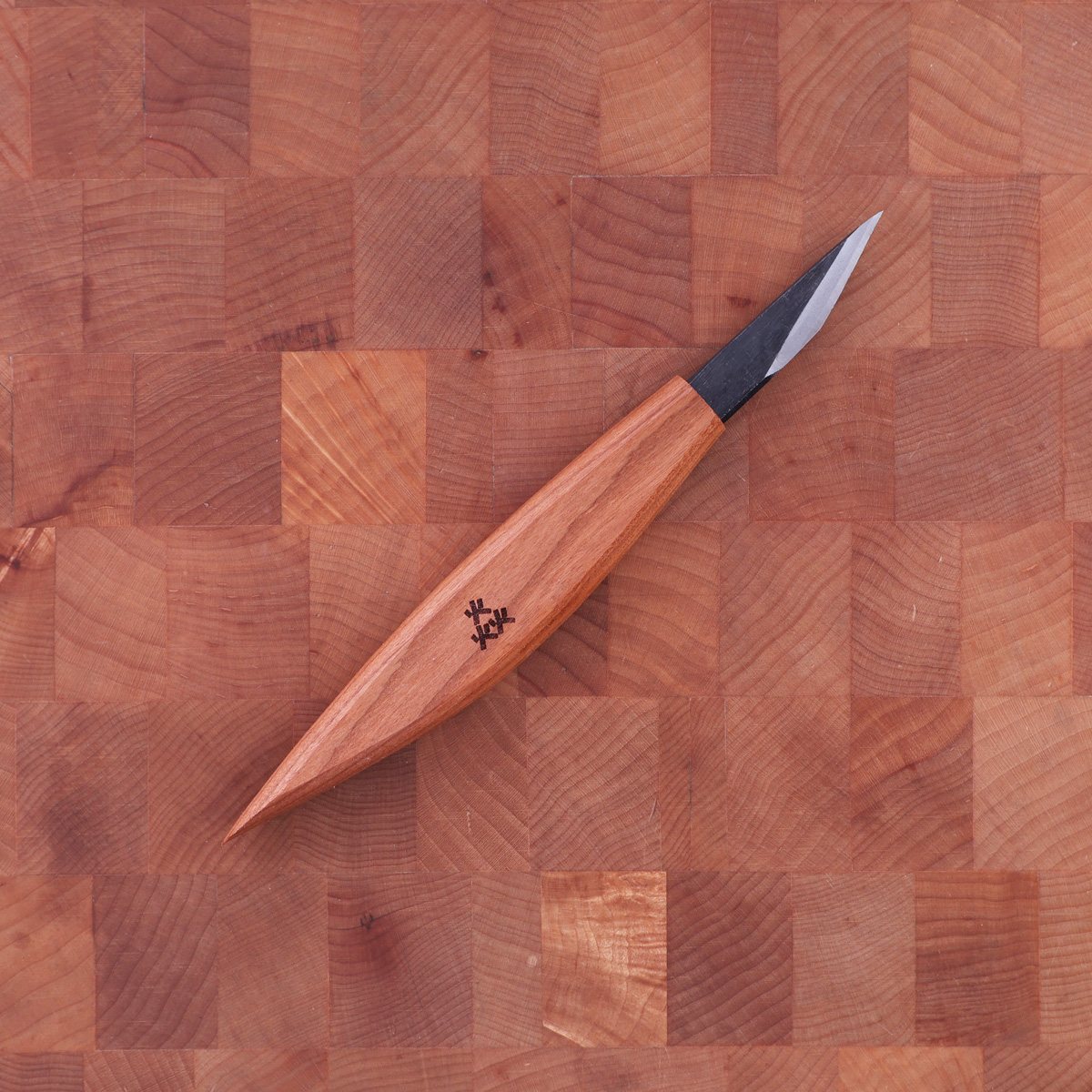 Kniv til treskjæring, "kiridashi"