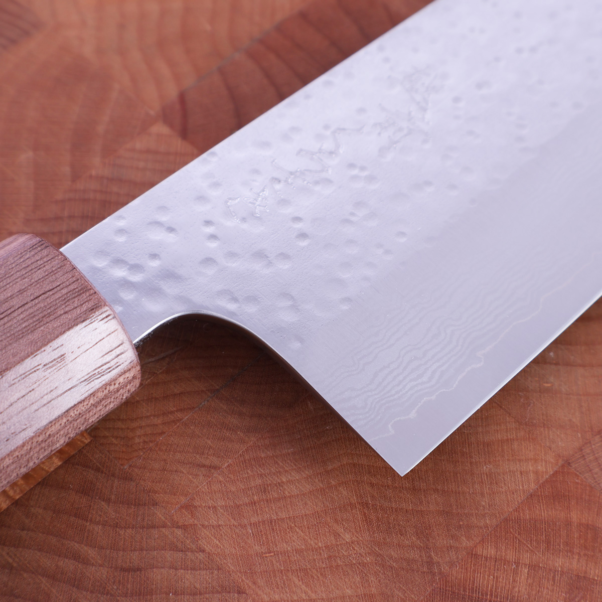 16.5cm Grønnsakskniv (Santoku), Damask/Tsuchime, VG7 - MAKOTO KUROSAKI — bilde 2
