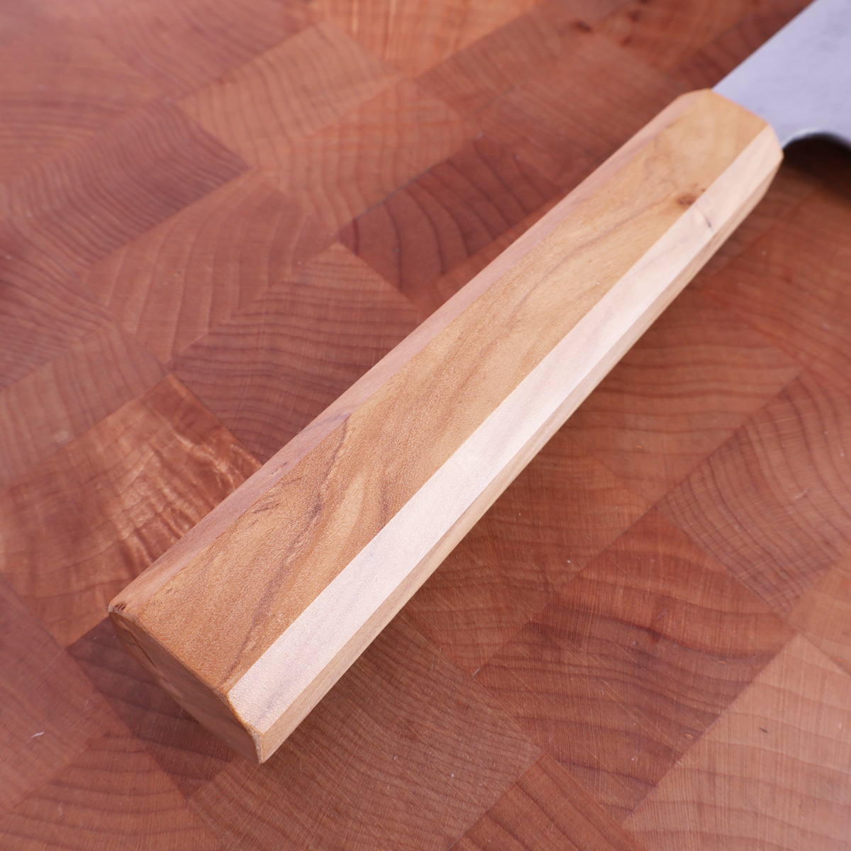 21cm Kokkekniv (gyoto), Vg10 damask/tsuchime - NIGARA HAMONO — bilde 3