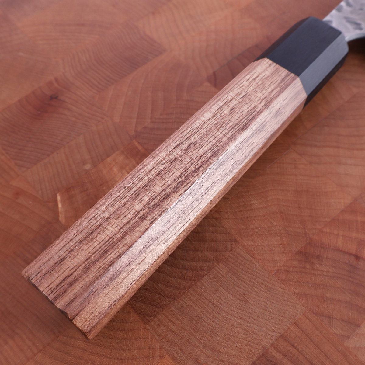21cm Kokkekniv (Gyuto), Aogami clad tsuchime, valnøtt - TNK — bilde 3