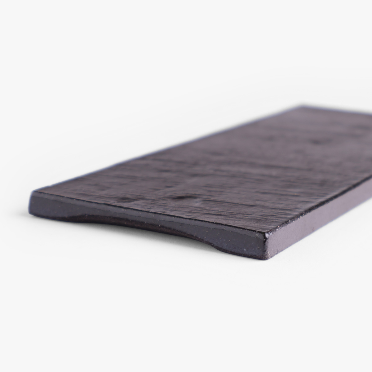 Fat, avlangt, svart keramikk (kokutō), 23 x 9cm - Japansk porselen — bilde 3